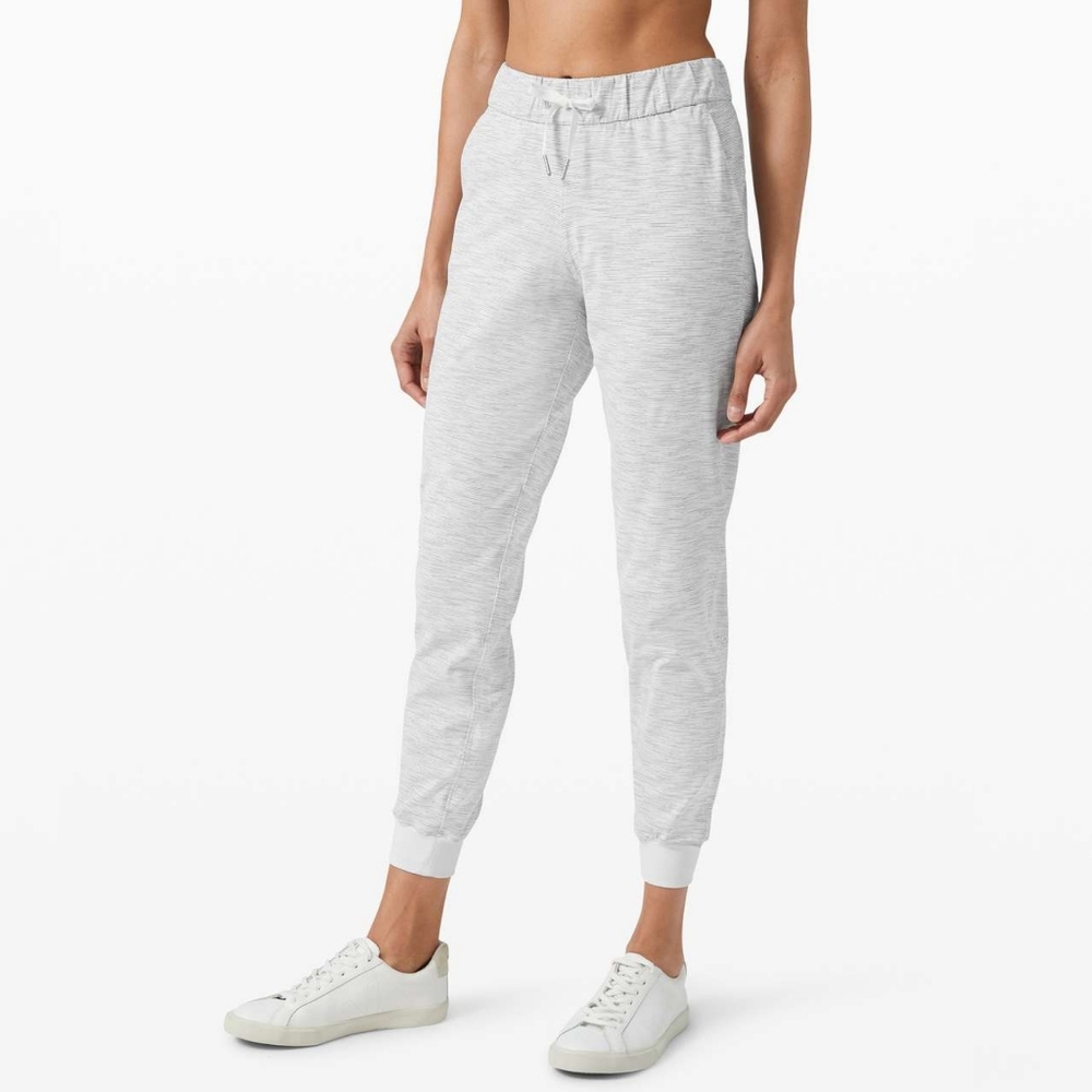 Lululemon On the Fly Jogger 28" Luxtreme Wee Are From Space Nimbus Battleship 12